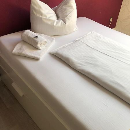Hotel & Restaurant Arnoldusklause Duren ภายนอก รูปภาพ