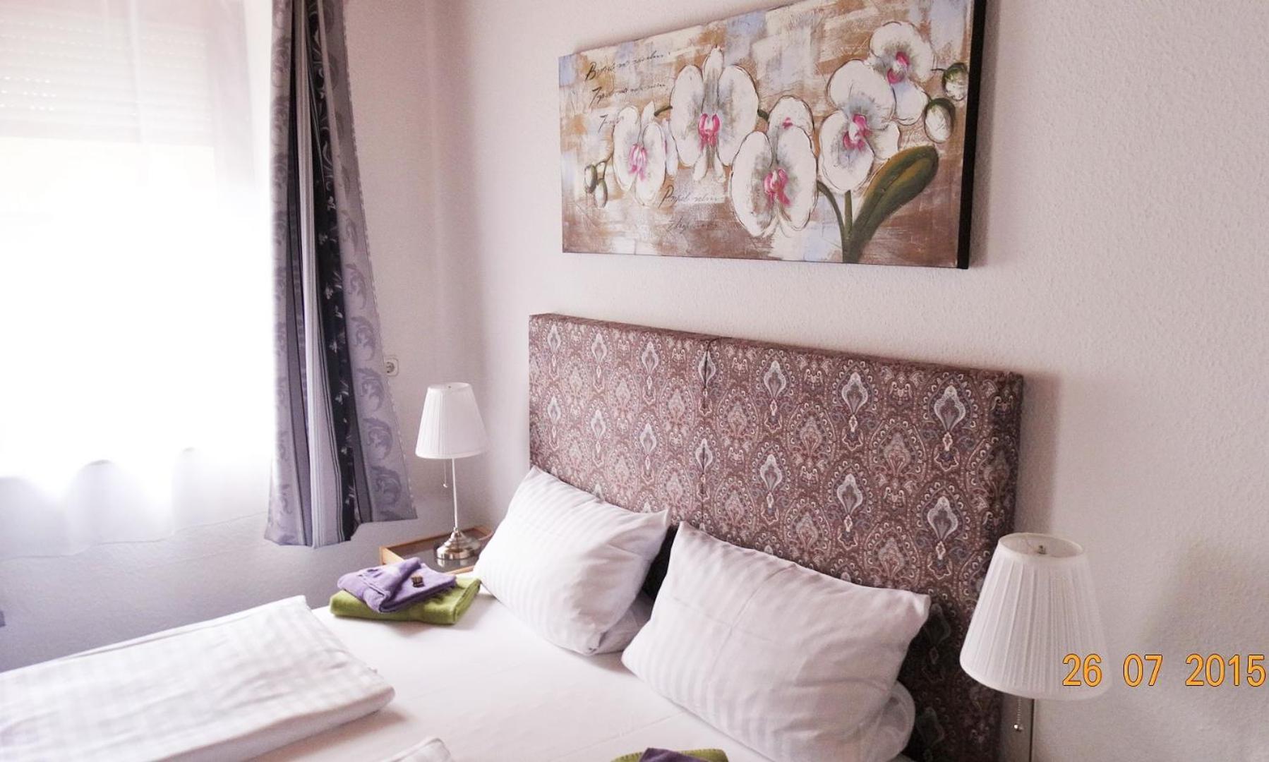 Hotel & Restaurant Arnoldusklause Duren ภายนอก รูปภาพ